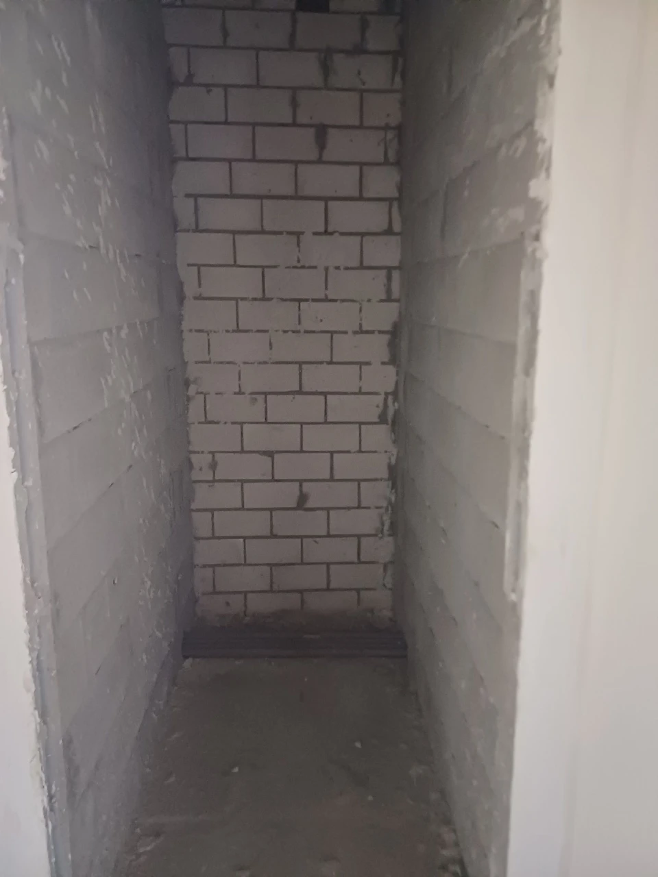 Продам 2к квартиру в зданому будинку Жк  Сади Вишневі