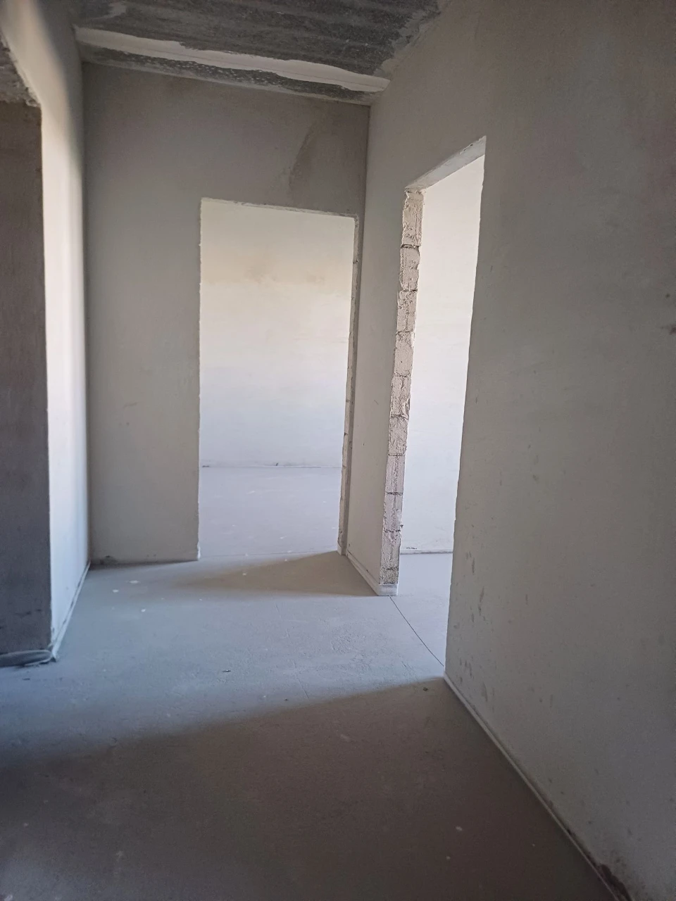 Продам 2к квартиру в зданому будинку Жк  Сади Вишневі