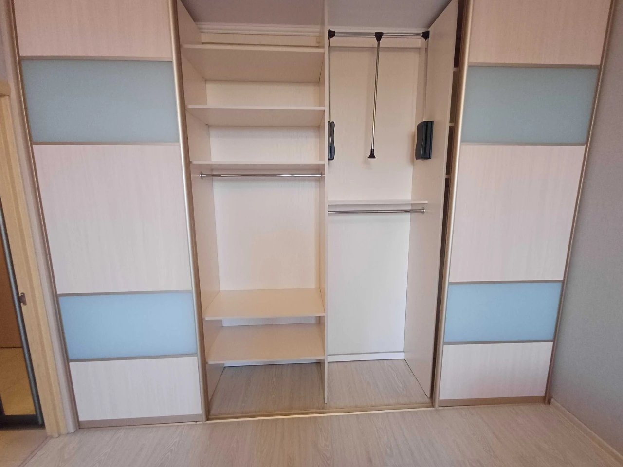 Spacious 1-bedroom apartment with renovation on the 5th floor, Lesya Ukrainka Street