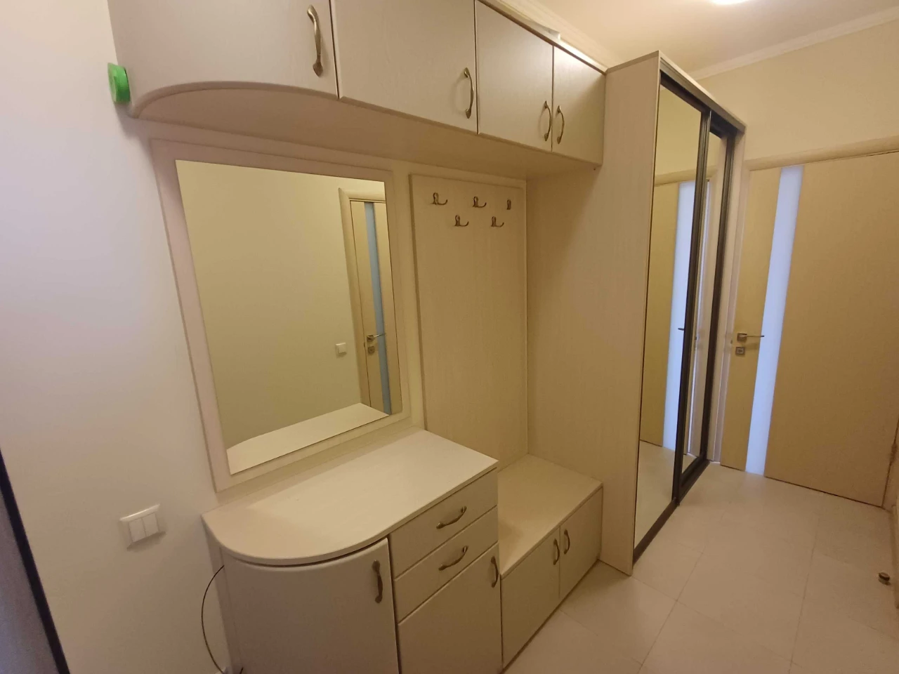 Spacious 1-bedroom apartment with renovation on the 5th floor, Lesya Ukrainka Street