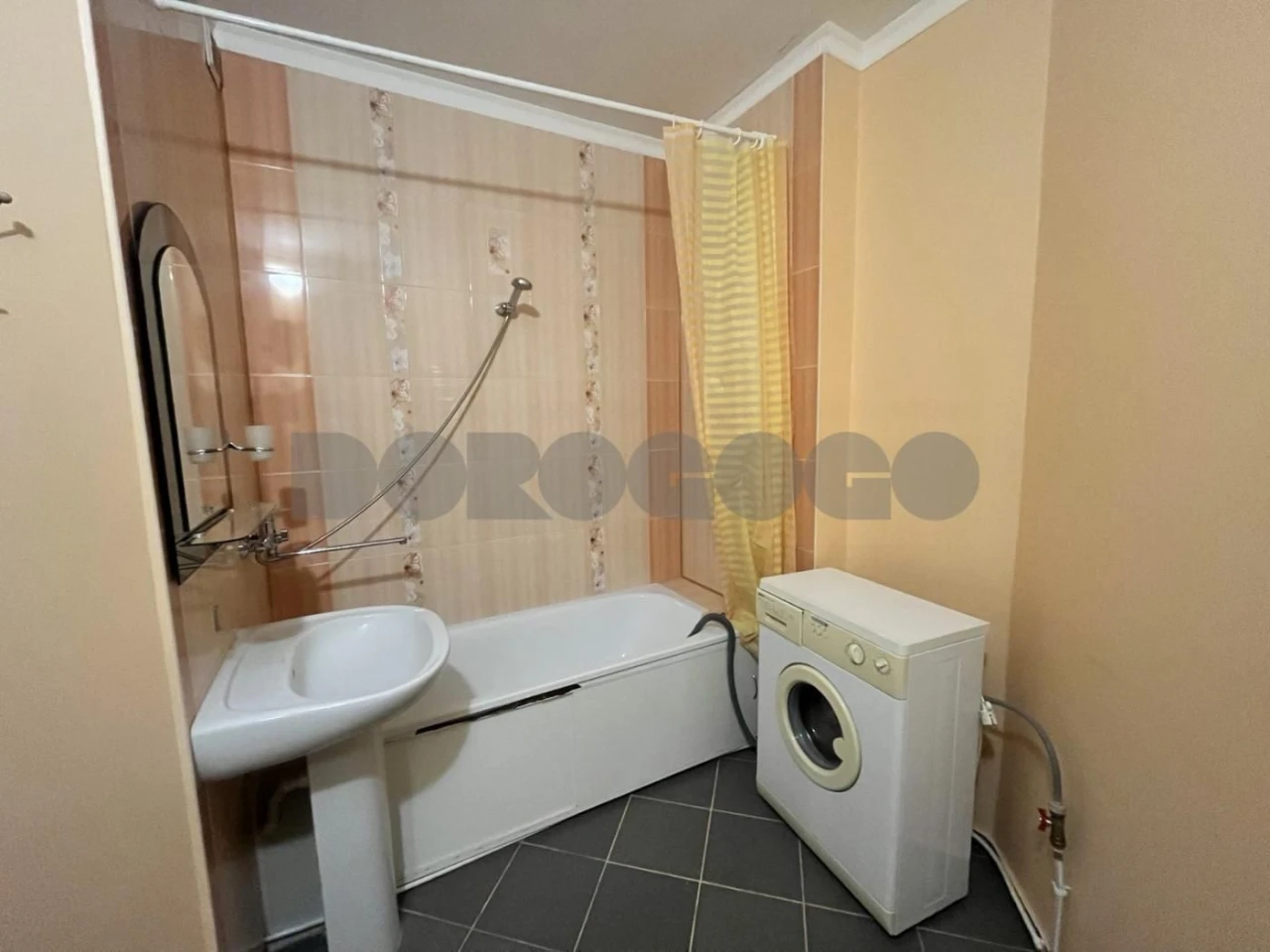 Продаж 2-кім. кв-ри 76.1 м2  м. Вишневе, вул. Вітянська 1А