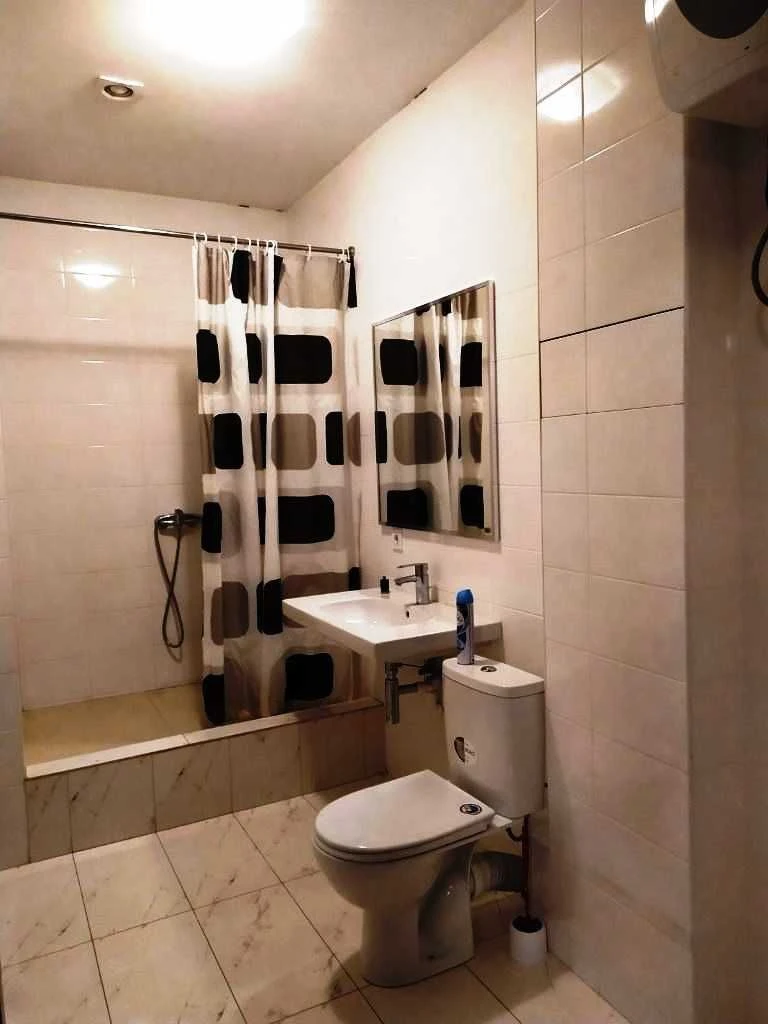 Продам 2 кімнатну квартиру, 109 м2, мансардний поверх. Вишне