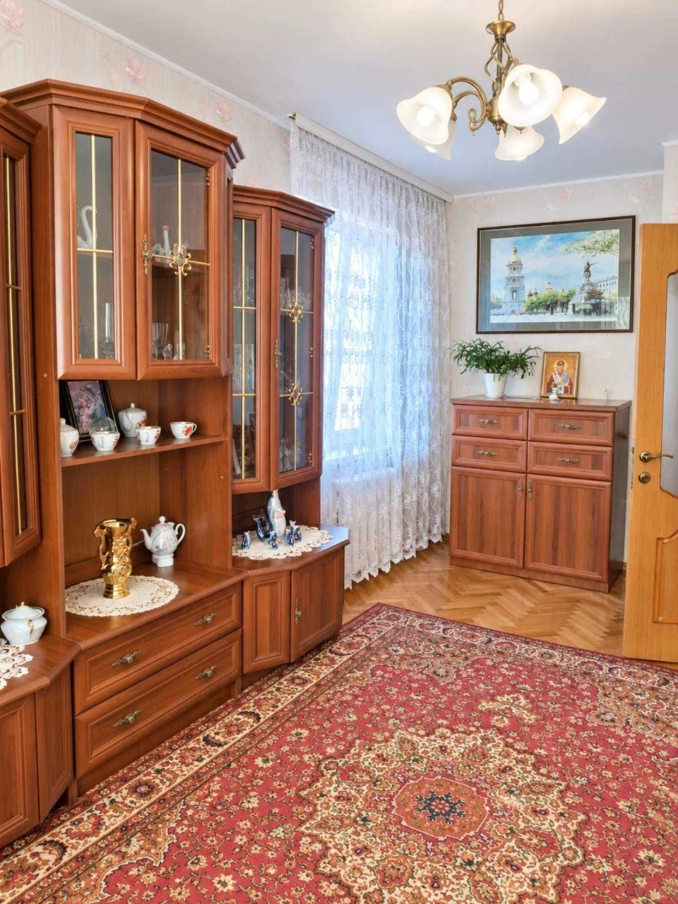 Продам 3-кім квартиру м. Вишневе вул. Святошинська ЦЕНТР, за
