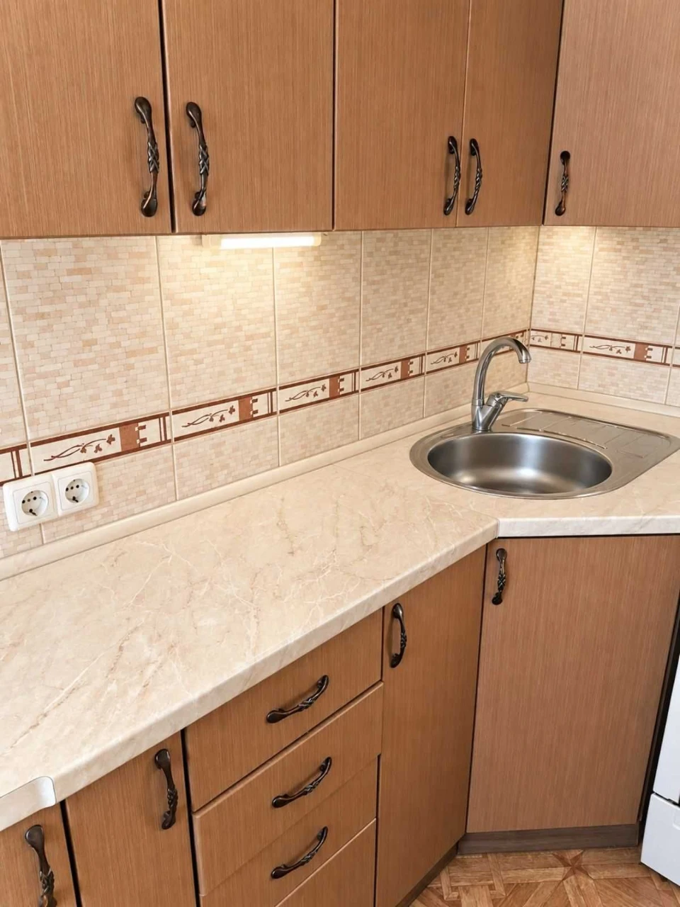 Продам 3-кім квартиру м. Вишневе вул. Святошинська ЦЕНТР, за