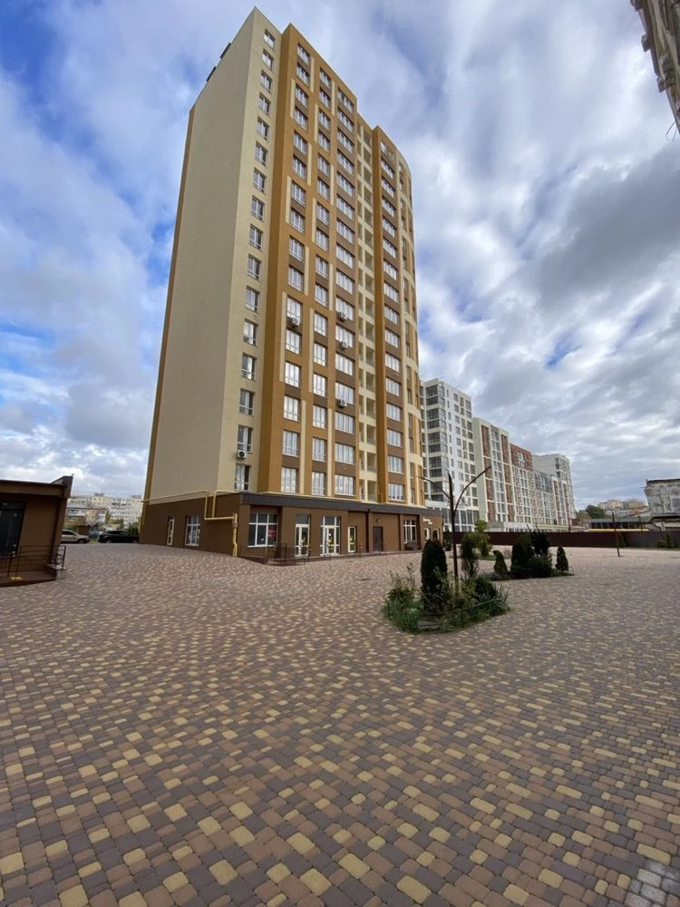 Держпрограми. Єоселя. 2 кімнатна квартира центр Вишневого ЖК