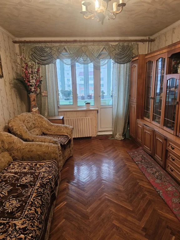 Продаж 4-х кім. квартири по вул. Машинобудівників 1б, м. Виш