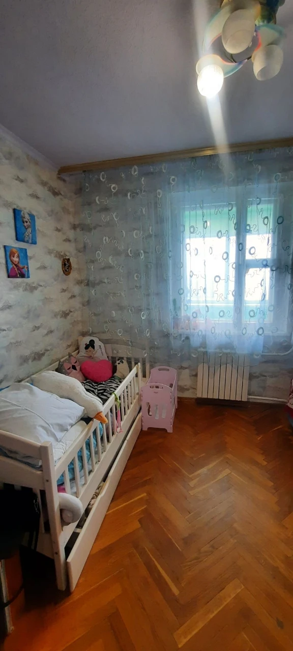 Продаж 4-х кім. квартири по вул. Машинобудівників 1б, м. Виш