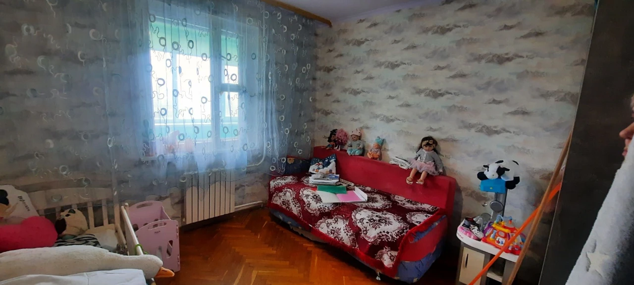 Продаж 4-х кім. квартири по вул. Машинобудівників 1б, м. Виш