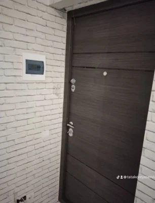 ПРОДАМ 2 комнатную квартиру С РЕМОНТОМ