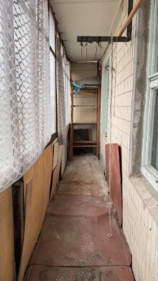 Продаж 2х кімнатної квартири  , центр м.Вишневе , під ремонт