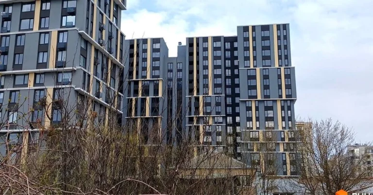 Власник one house 2к є підземний паркінг в будинку