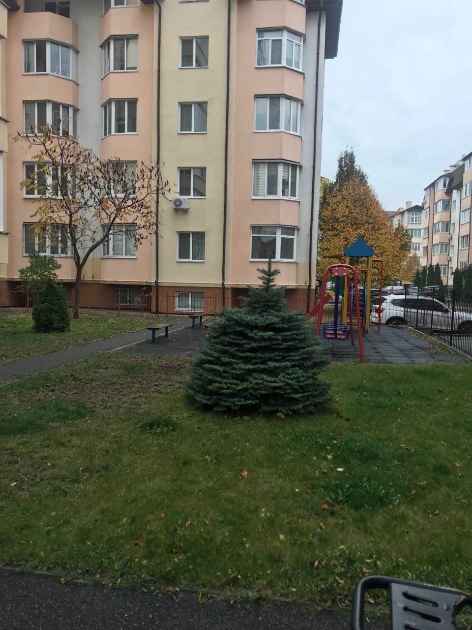 Продам однокімнатну квартиру місті Вишневому,Київська обл