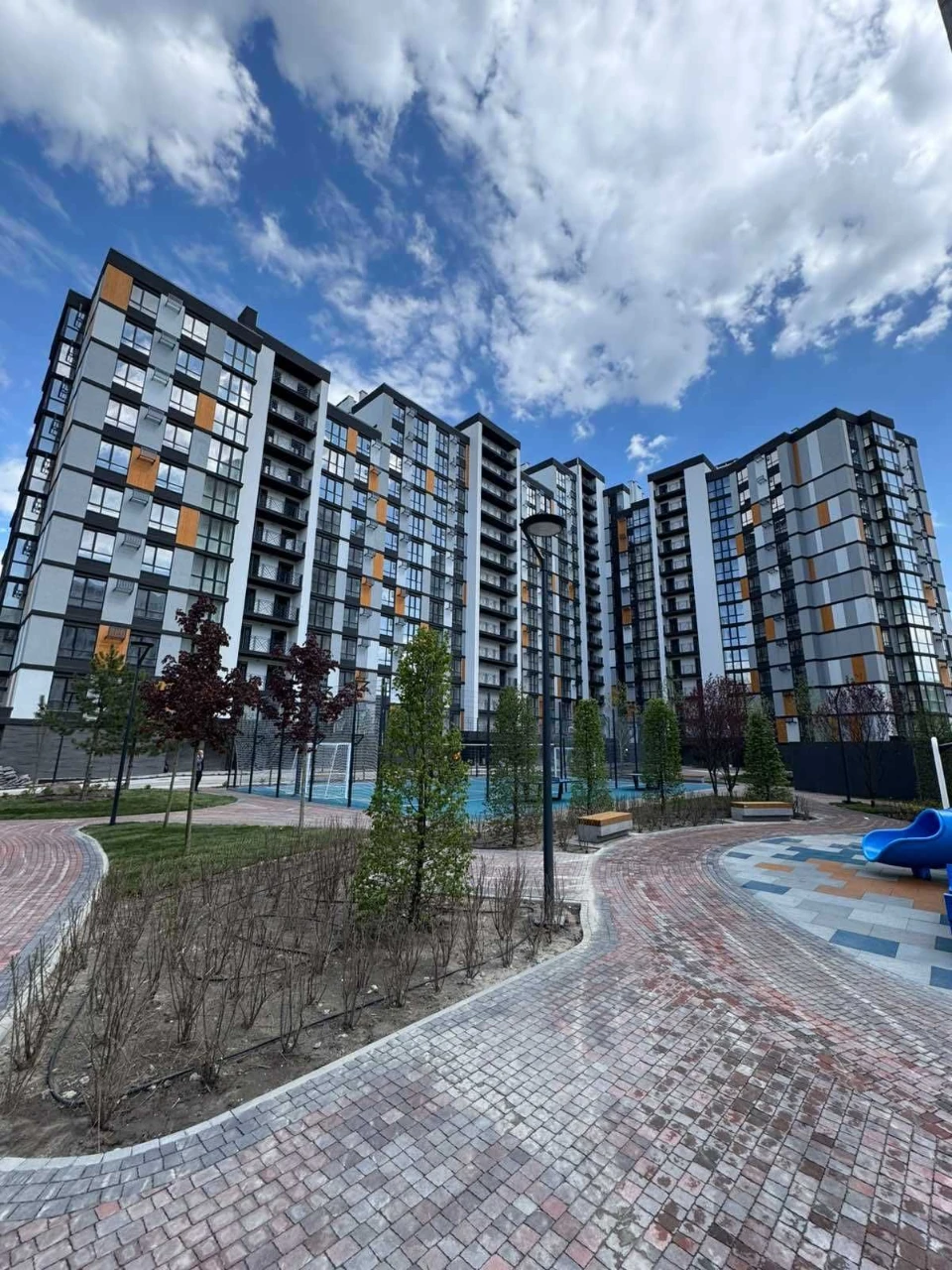 Продаж готової 3к квартири 80,2 м.кв. ЄОСЕЛЯ