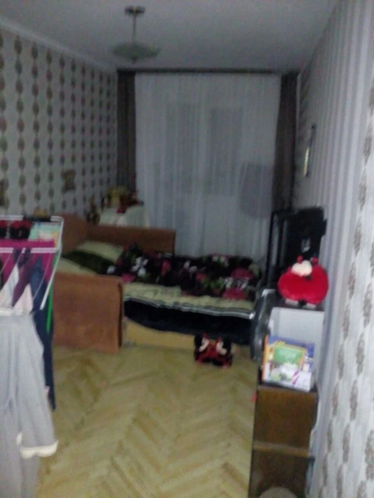 Центр міста!! Продам або обміняю 1/2 частину трикімнатної кв