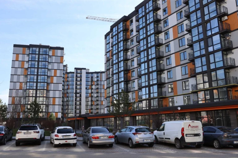 Продам 2к квартиру 65 м.кв. в ЖК Атмосфера (5 поверх)