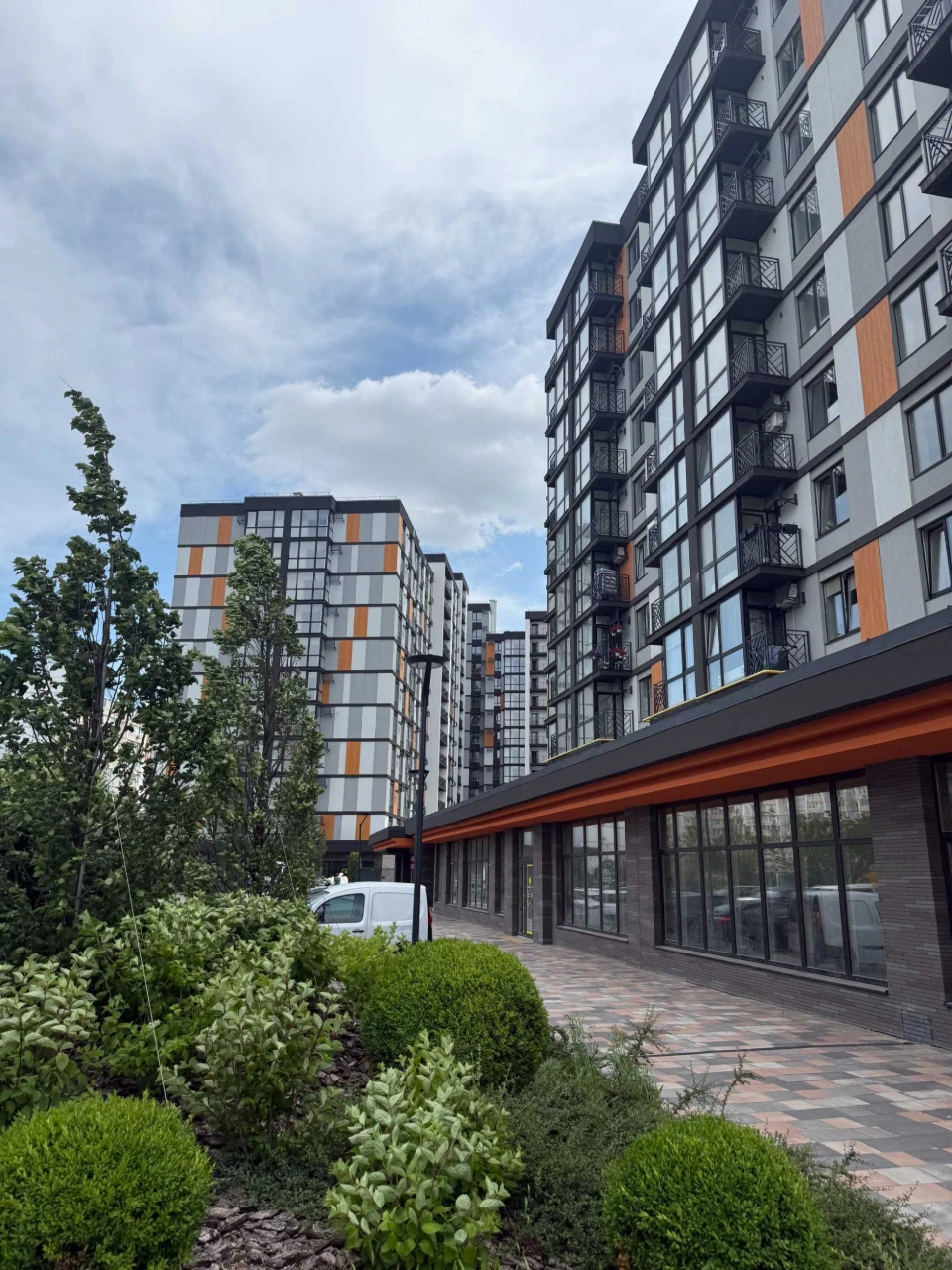 Продаж готової 3к квартири 82м.кв.  ЄОСЕЛЯ