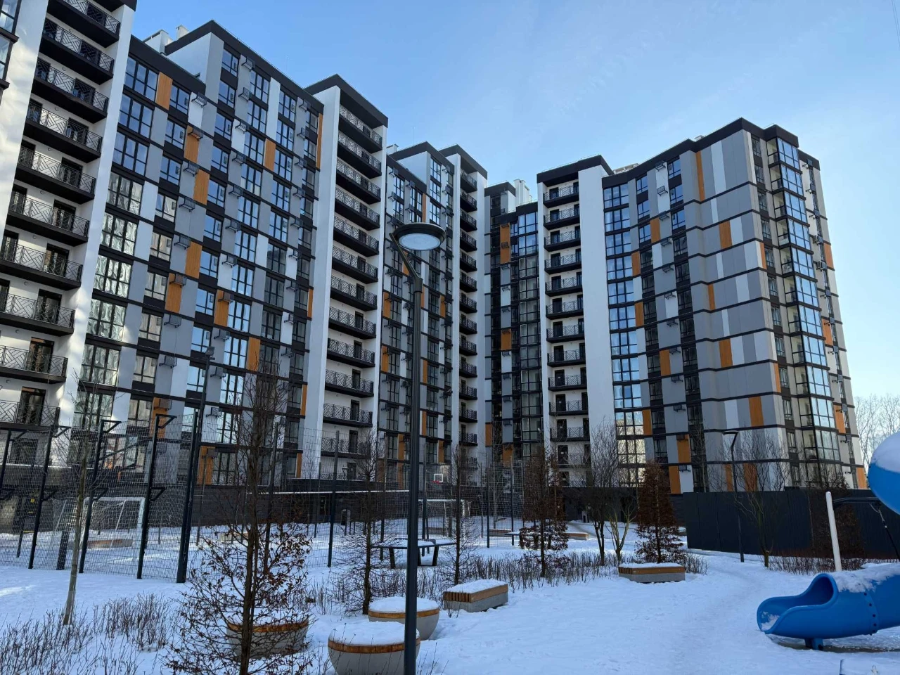 ЄОСЕЛЯ 2-кімнатна квартира 64 м.кв. АТМОСФЕРА