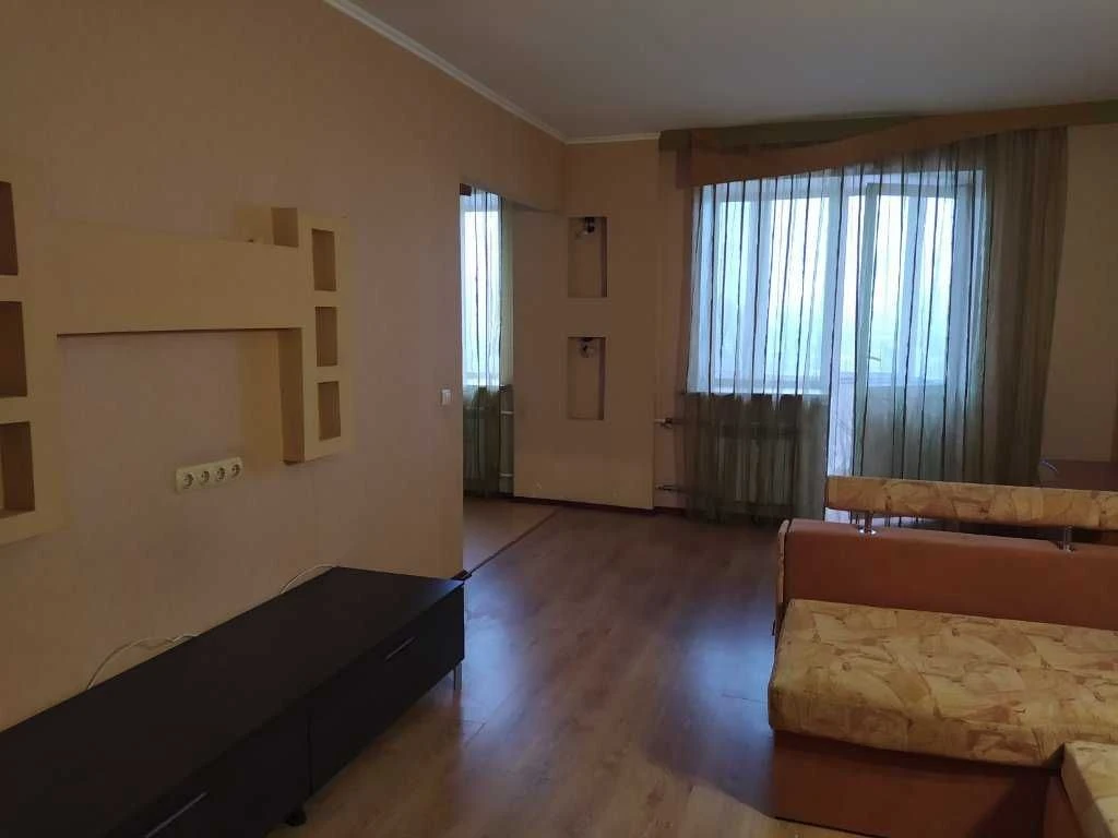 Продам 2-х.комн. Вишневом, аинки,19, центр