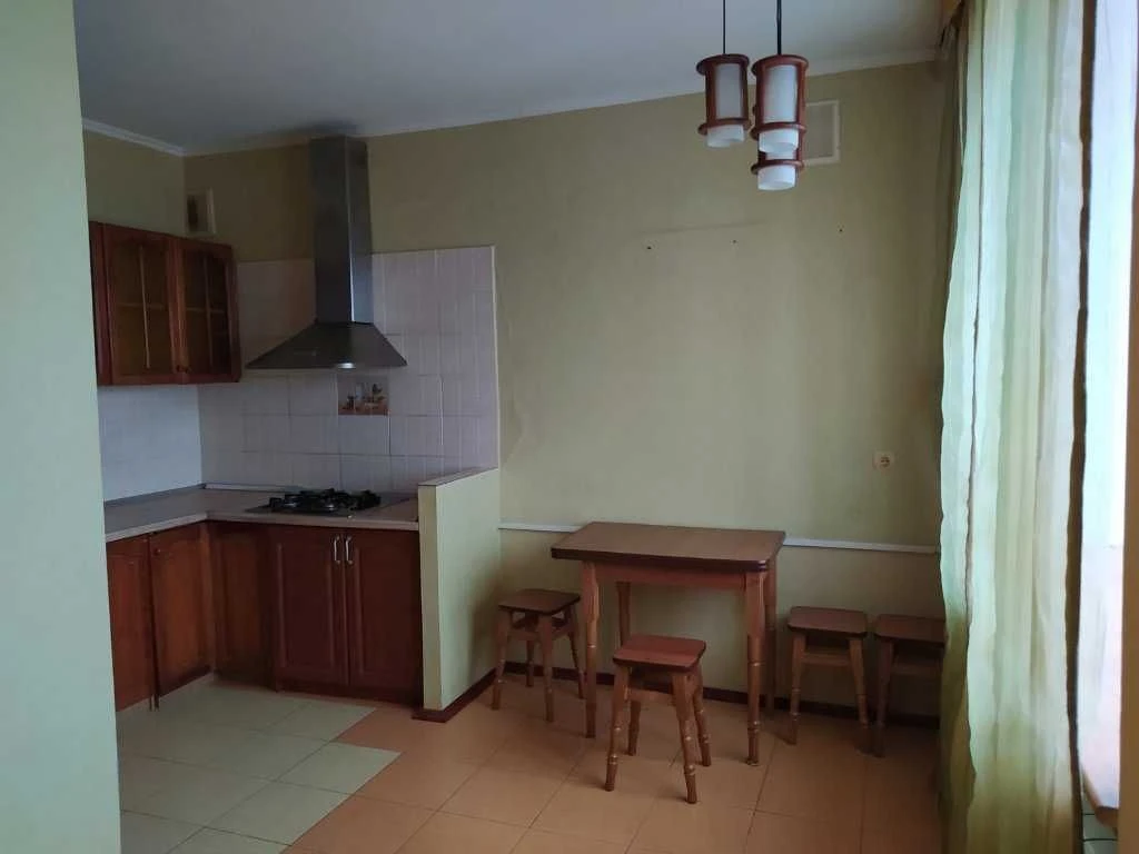 Продам 2-х.комн. Вишневом, аинки,19, центр
