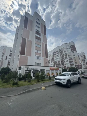 Продам євро  двушку 47 кв.м ЖК Сади Вишневі