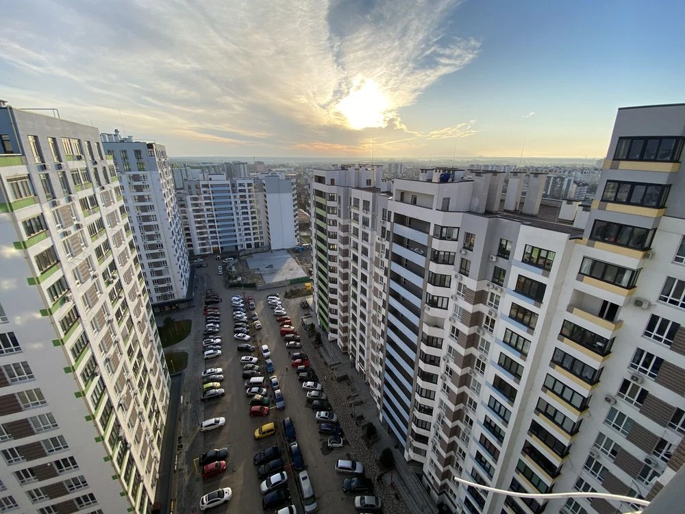 Продаж 3 кімн.  квартири ЖКАкварелі2/Вишневе