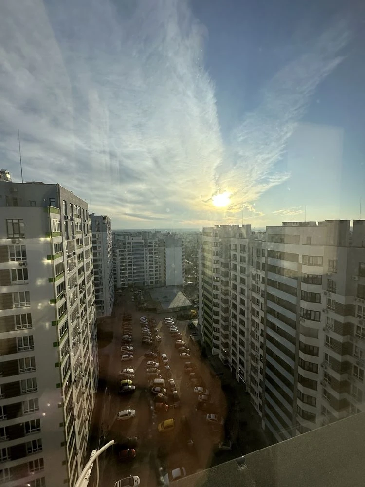 Продаж 3 кімн.  квартири ЖКАкварелі2/Вишневе