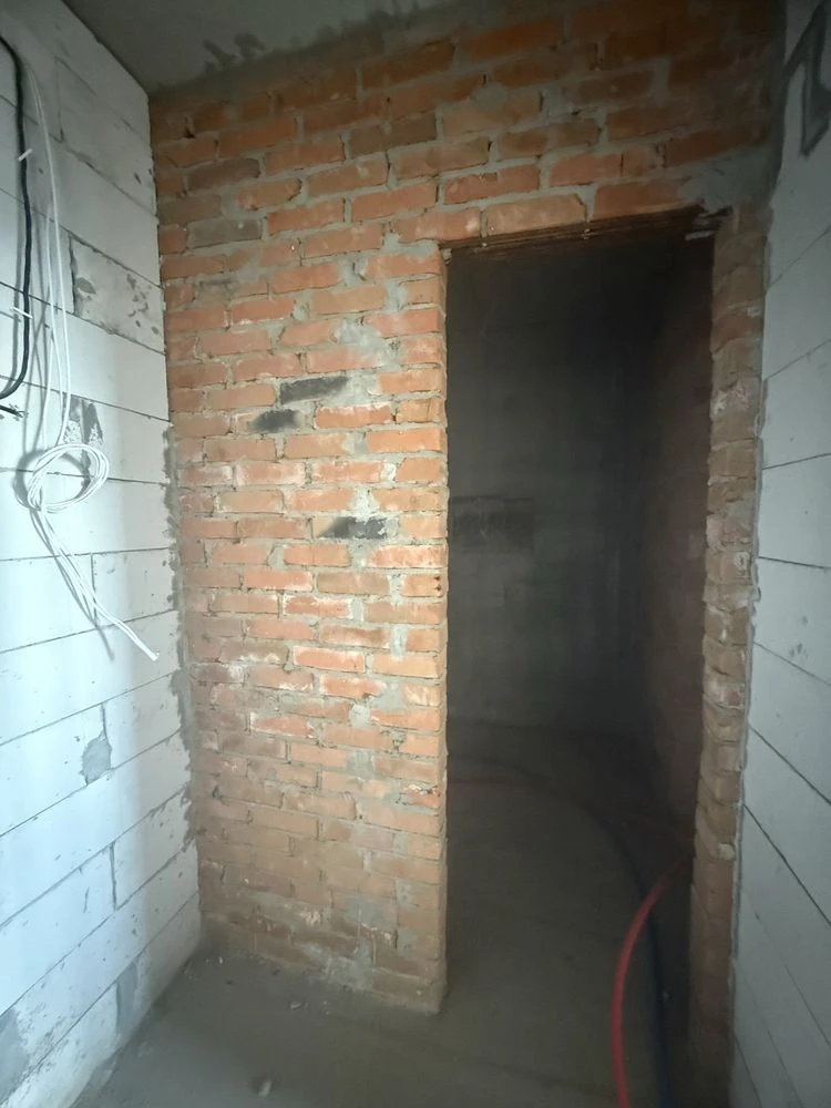 Продаж 2 кімн кв 72,3 м2 газовий котел/центр Вишневого/ Пром