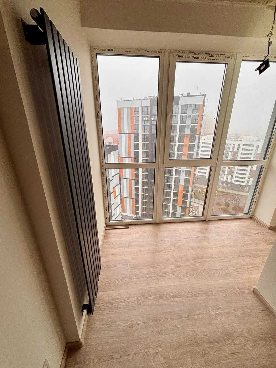 Продаж 1 кімнатна квартира 44.2м -  Вишневе ЖК Атмосфера
