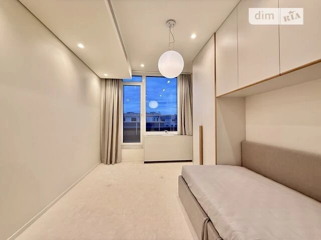 Sale of 6-room apartment 156.1 sq. m on Dniprovska embankment 18B • ID
