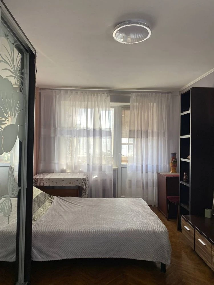Продам 3кімнатну квартиру Вишневе