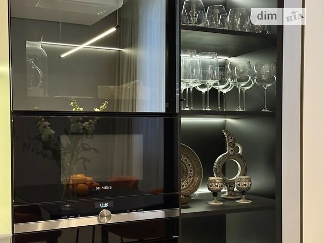 Sale of 6-room apartment 156.1 sq. m on Dniprovska embankment 18B • ID