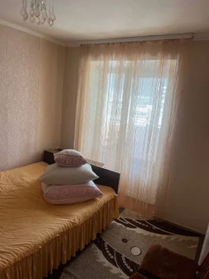 Продам трьохкімнатну квартиру