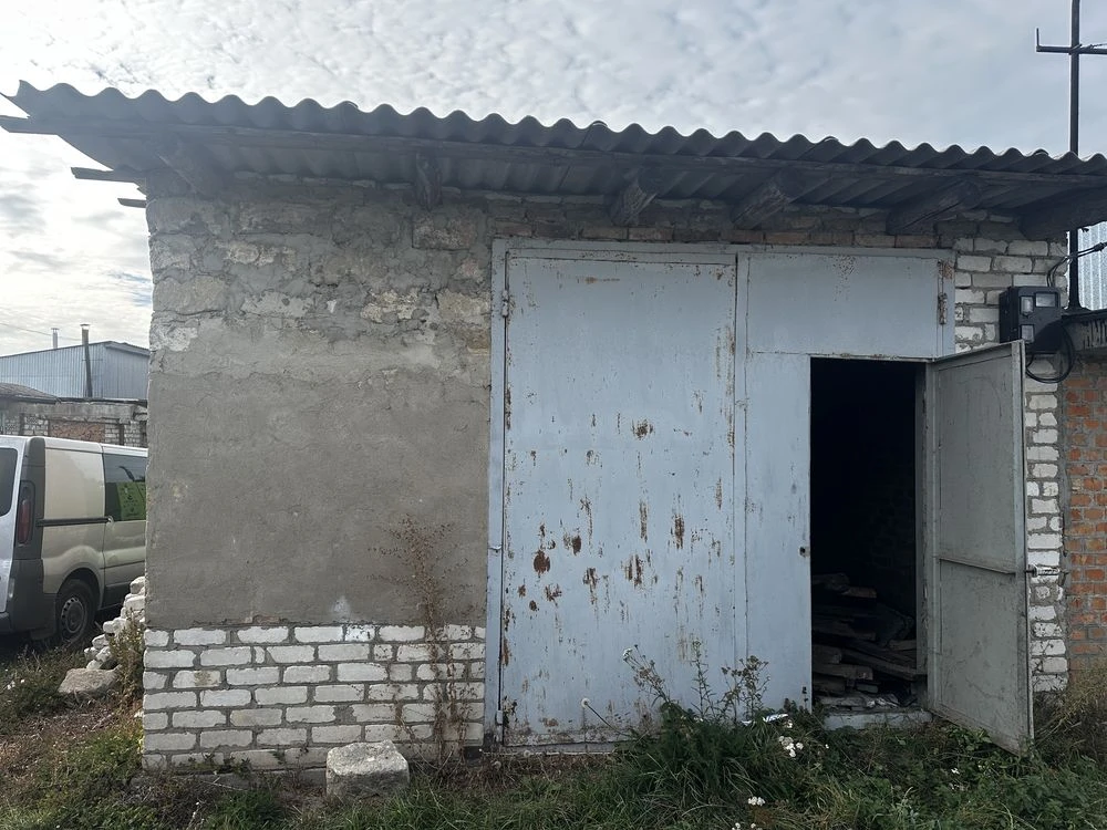 Продам гараж в кооперативі "Жигулі"