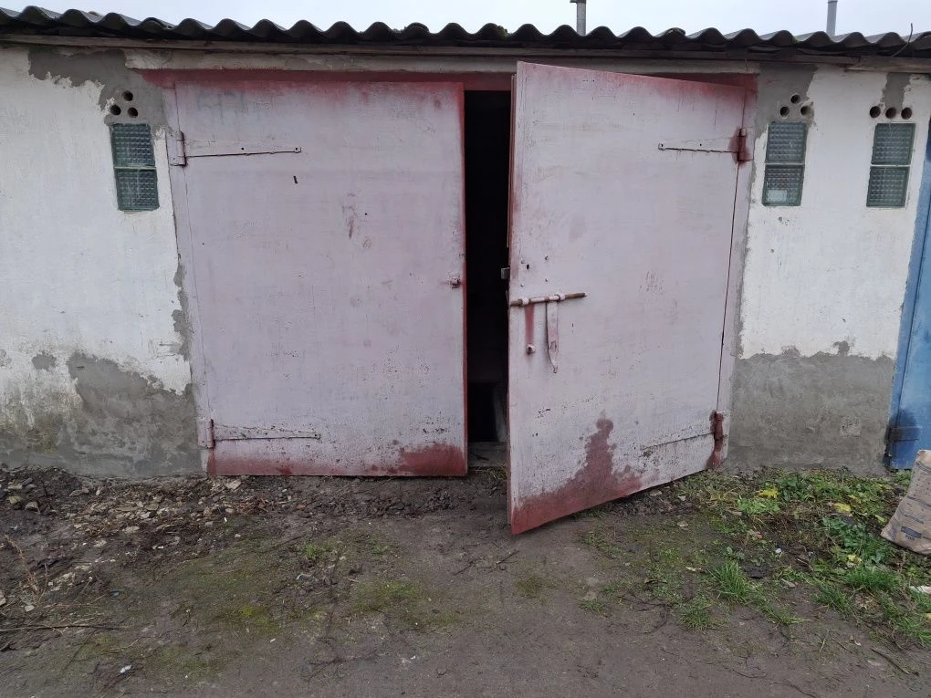 Продаётся гараж в кооперативе