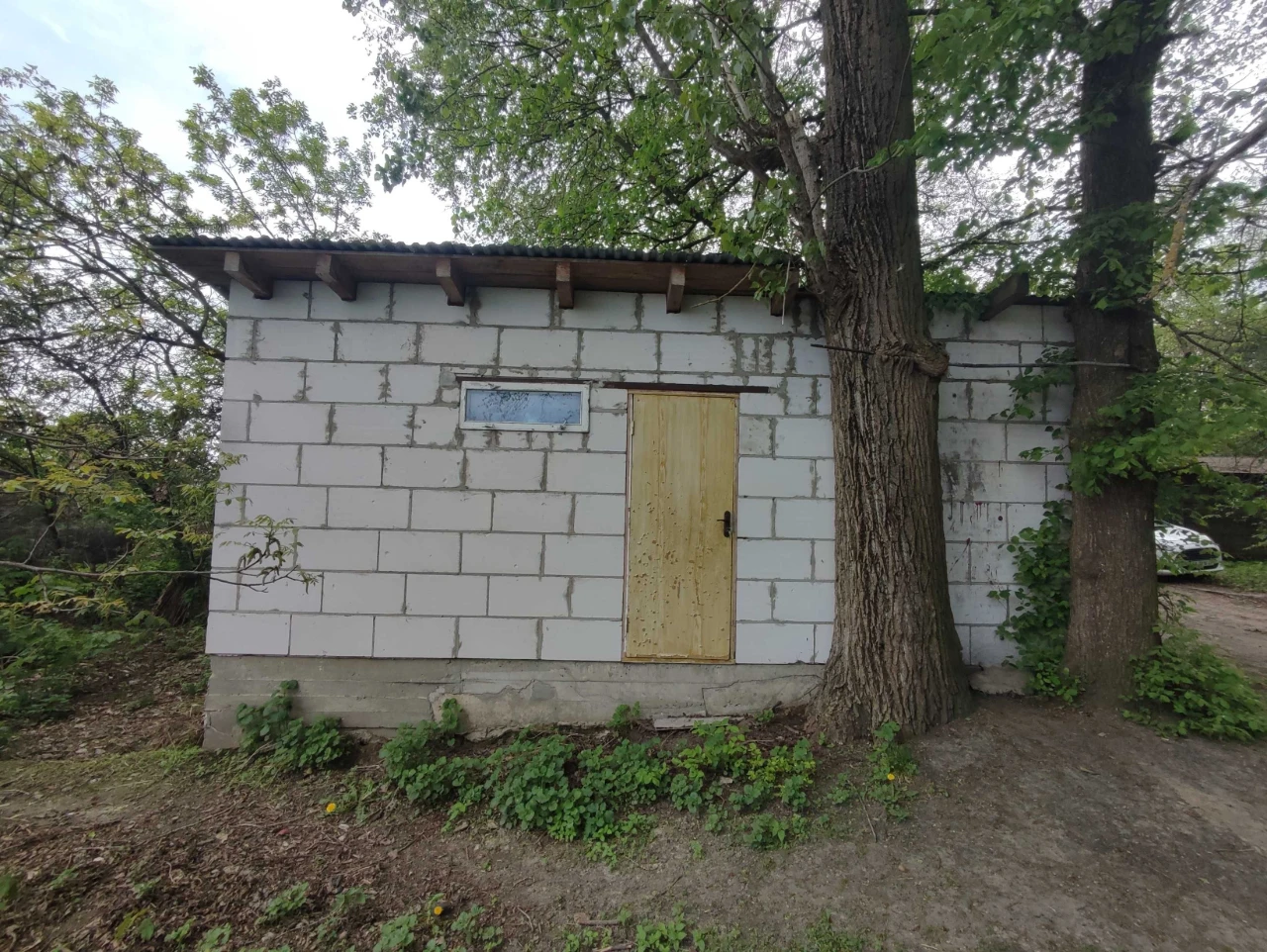 Продам гараж з газоблоку