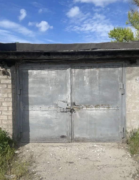 Продадим свой гараж