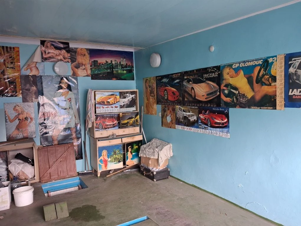 Продаётся гараж в Каменском – Центр