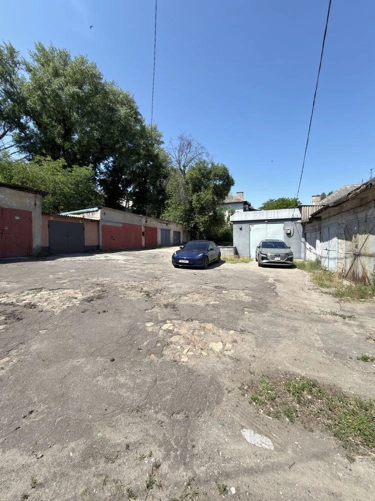 Продам Гараж в Центральной части города