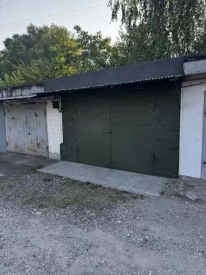 Продам гараж 9мкр,двух уровневый