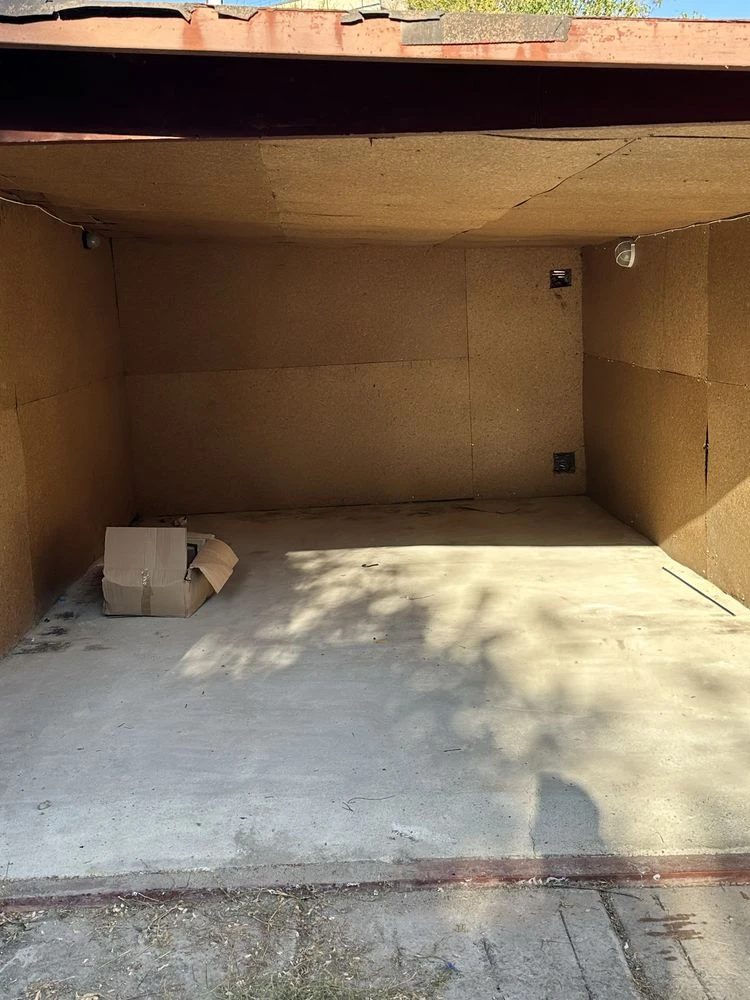 For Sale: Metal Garage