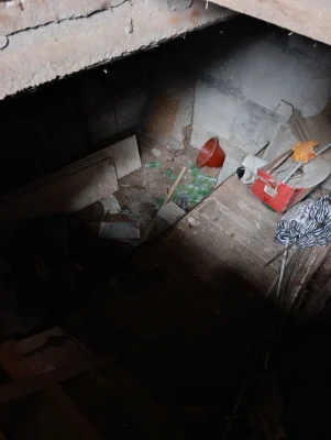 Garage in Mudrenaya in the Gornich Cooperative