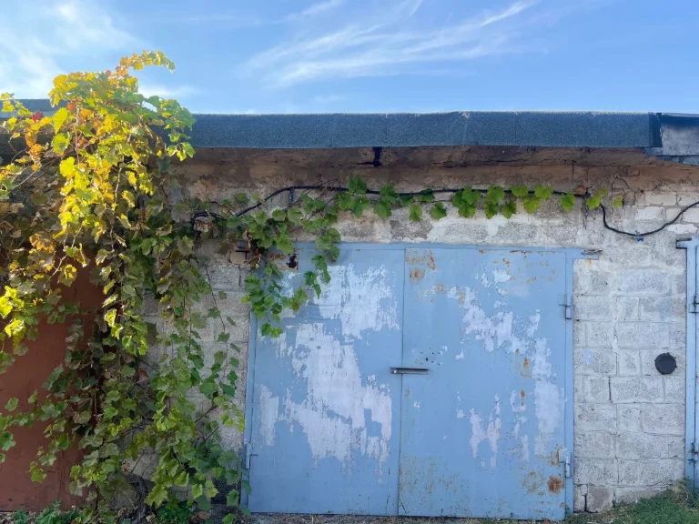 For Sale: Solid Garage