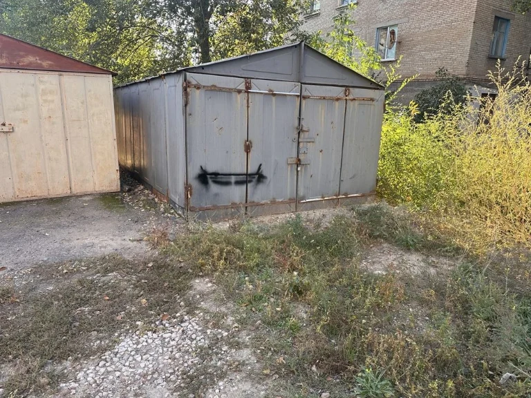 Продам гараж р-н Крэс