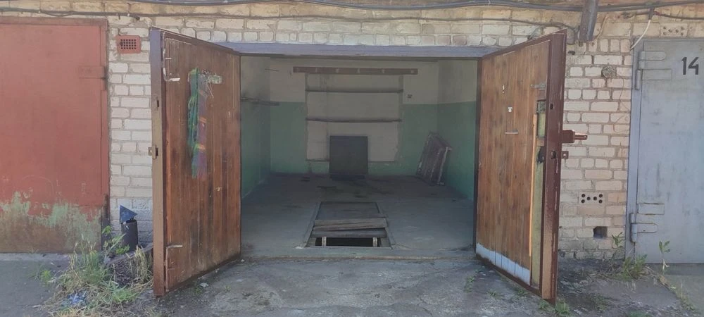 Капітальний гараж в гаражному кооперативі