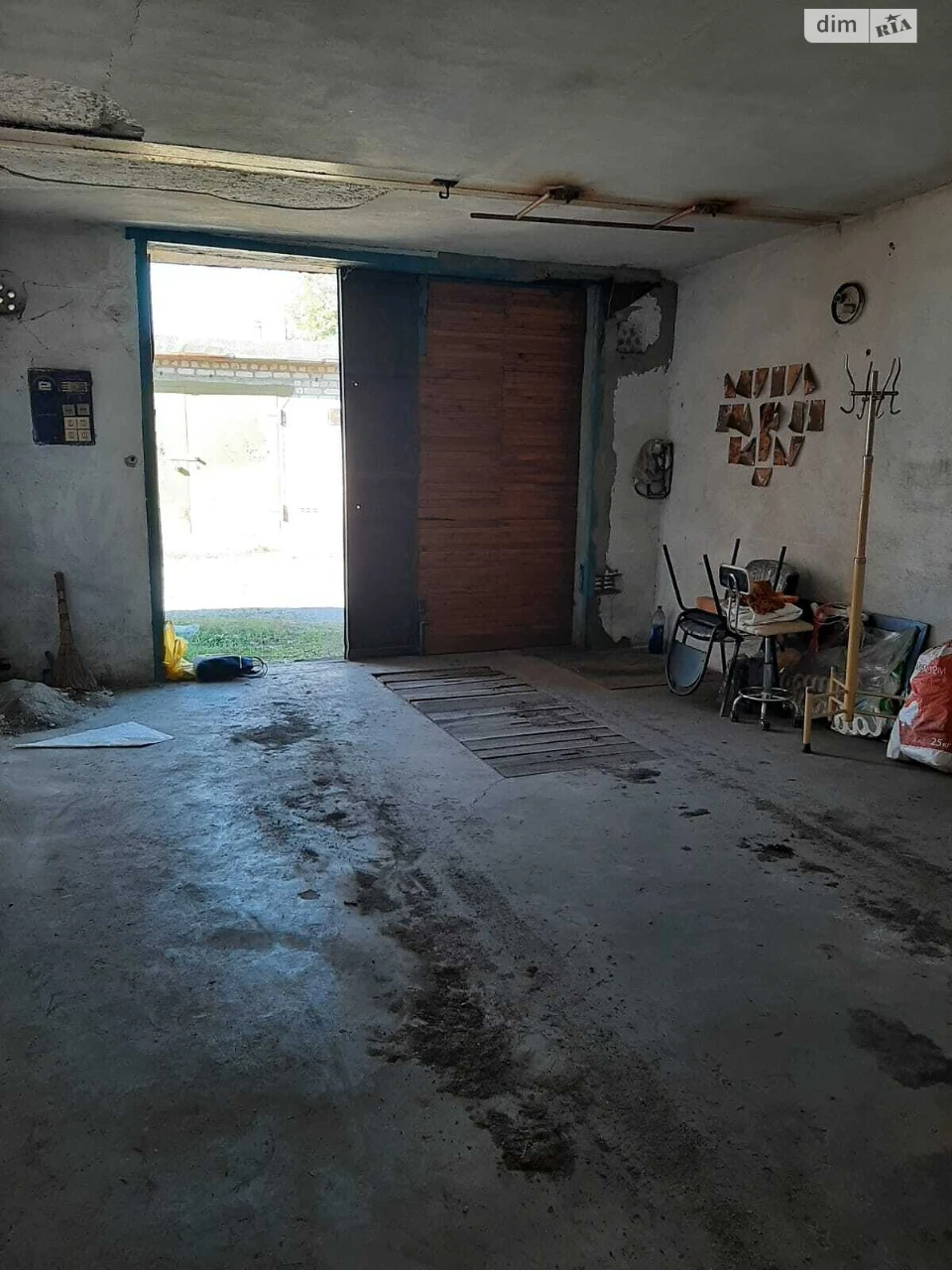 Garage in a Garage Cooperative - Central City