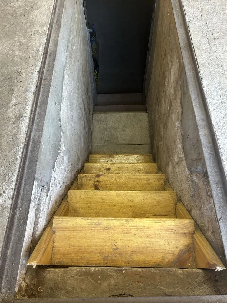 For sale: Garage with renovation