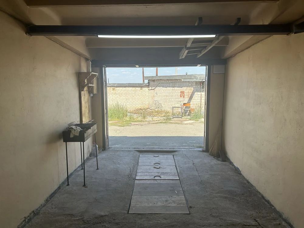 For sale: Garage with renovation