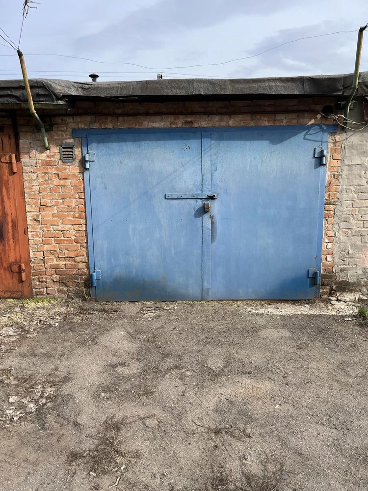 Garage for sale, Pioneer Cooperative