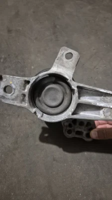 For sale - Engine support original