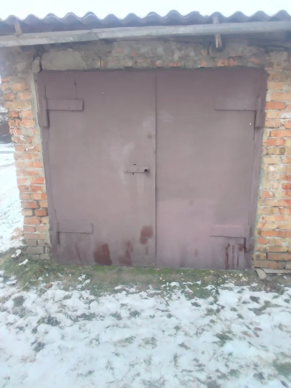 Brick garage for sale